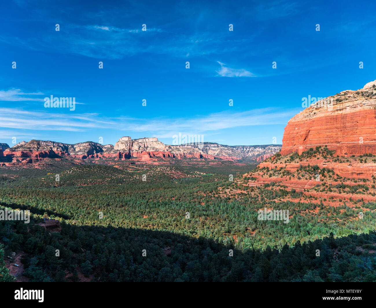 Red Rocks Mountians Red rock mountains in Sedona, AZ Stock Photo - Alamy