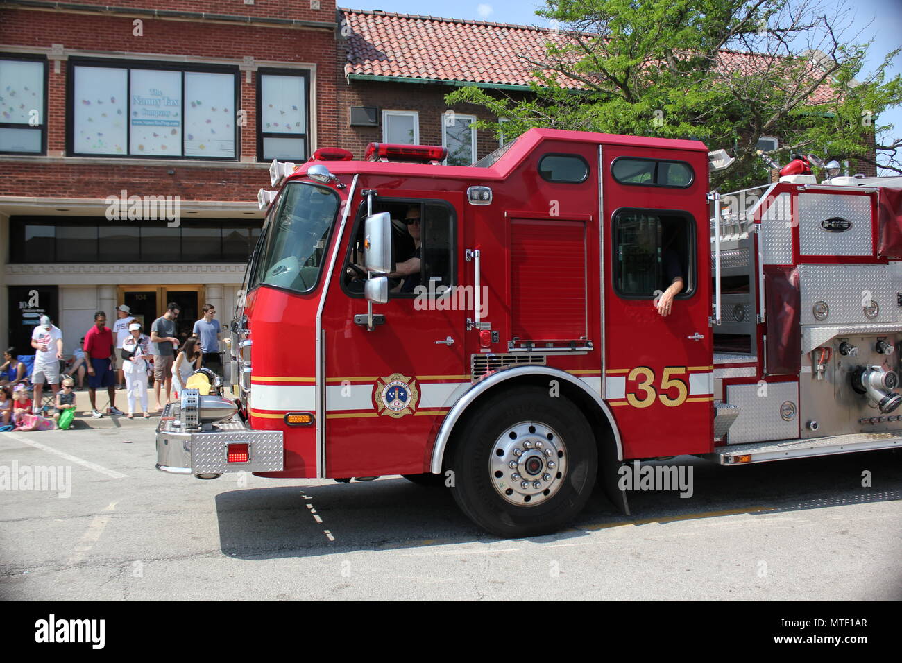 Small town scene from the Memorial Day Parade 2018 in upscale Park