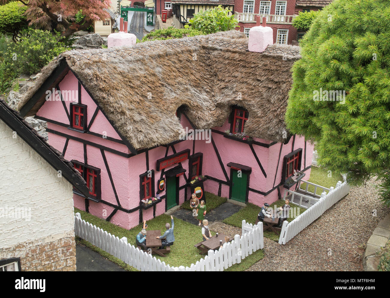 Bekonscot hi-res stock photography and images - Alamy