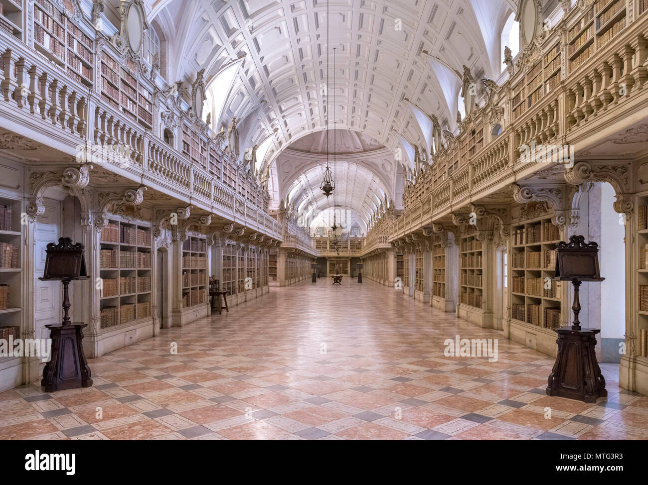 The Library in the Palace of Mafra ( Mosteiro Palacio Nacional de Mafra ), Mafra, Portugal Stock Photo