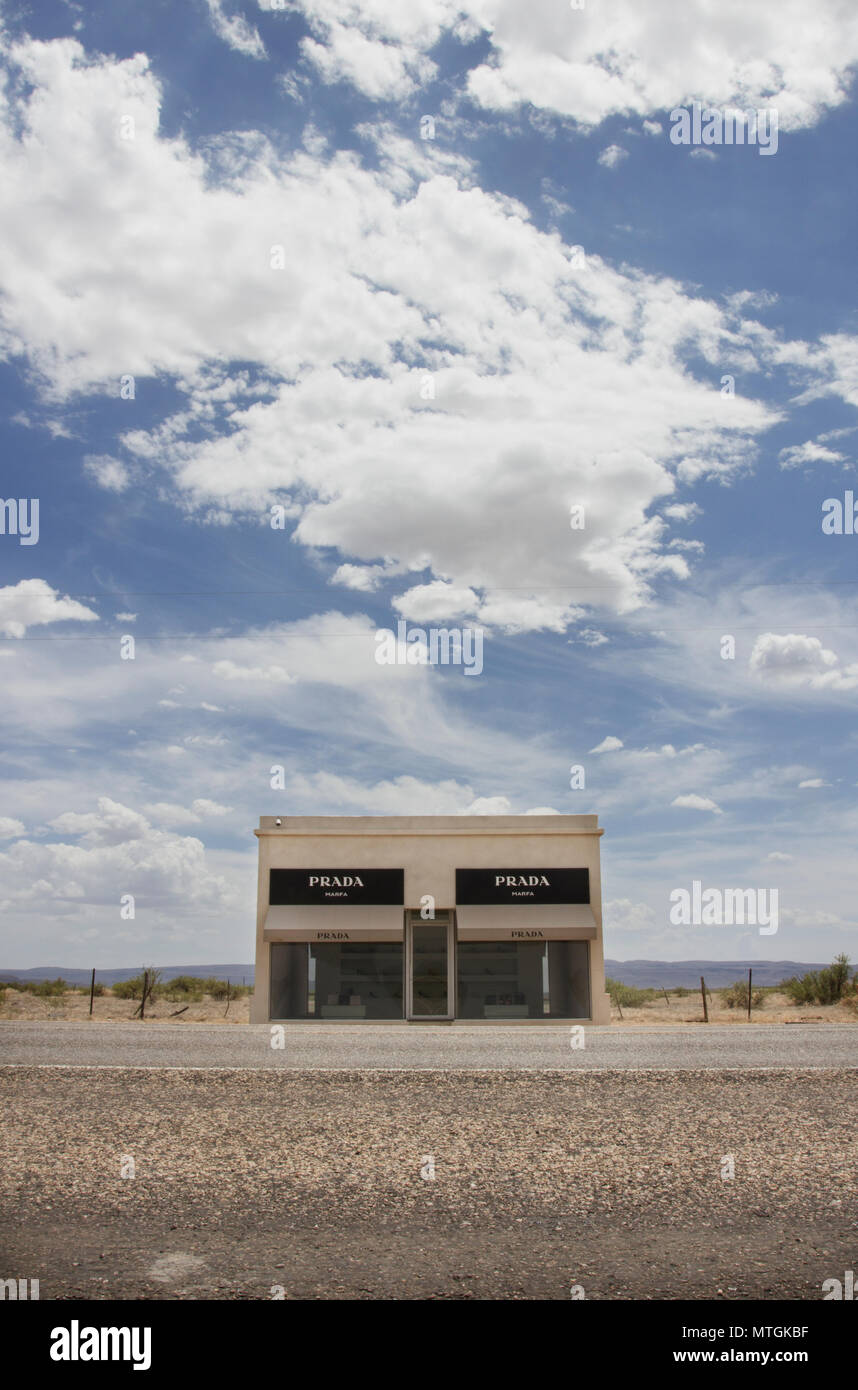 MARFA, TEXAS/USA - July 22, 2012: Prada Marfa, a permanently installed  sculpture by artists Elmgreen and Dragset Stock Photo - Alamy