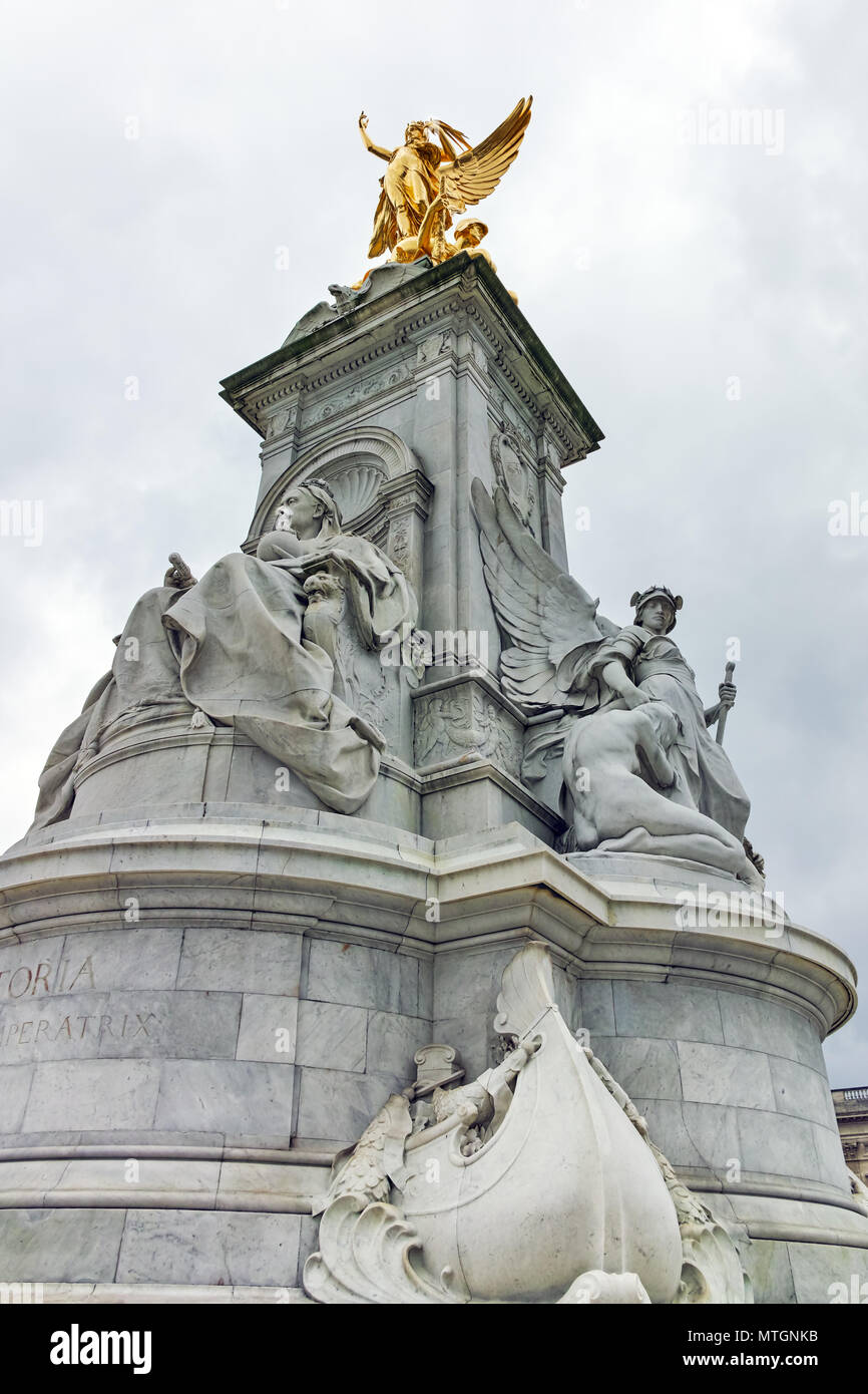 Queen Victoria Memorial in front of Buckingham Palace, London, England
