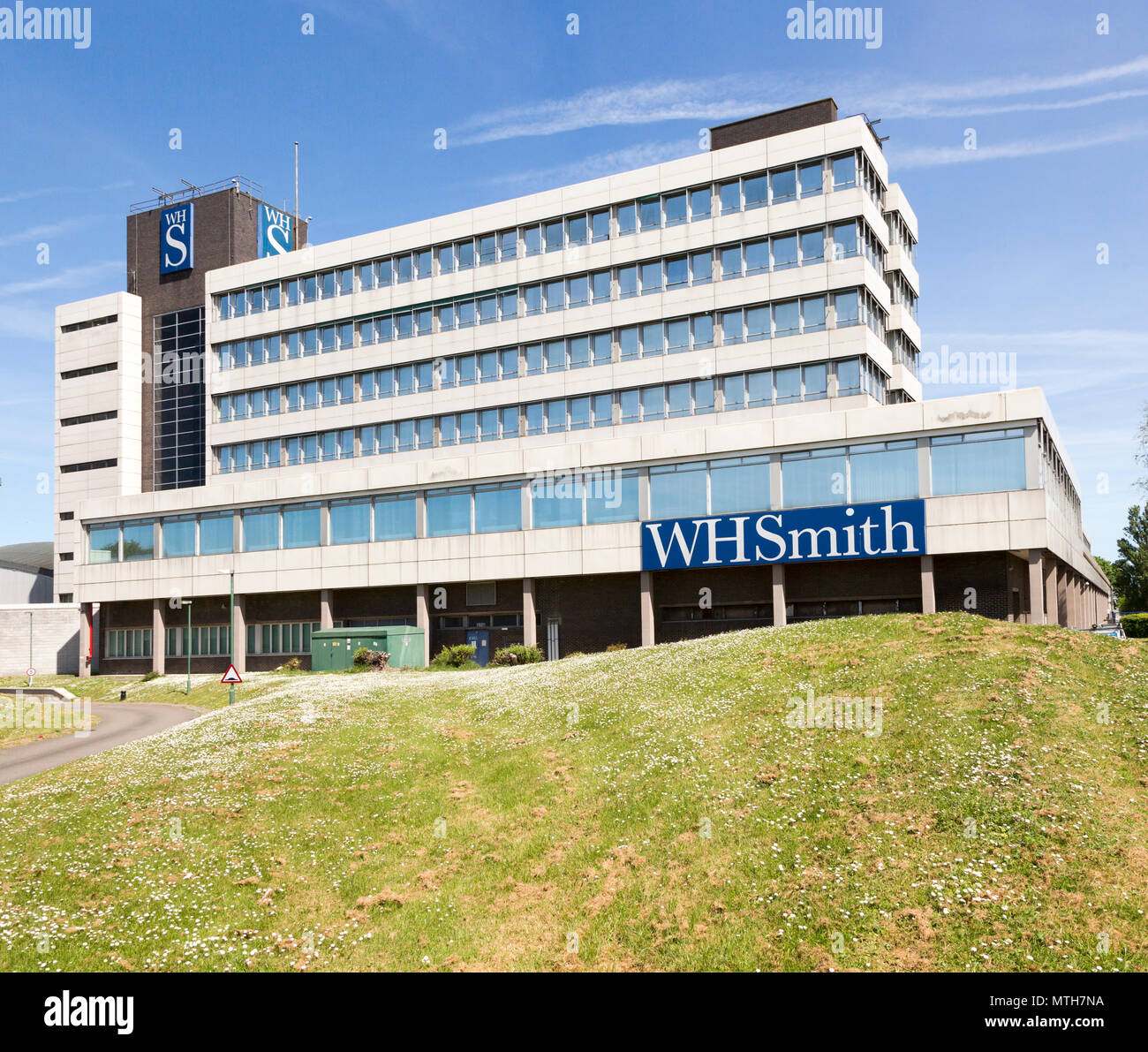 Wh smith uk hi-res stock photography and images - Alamy