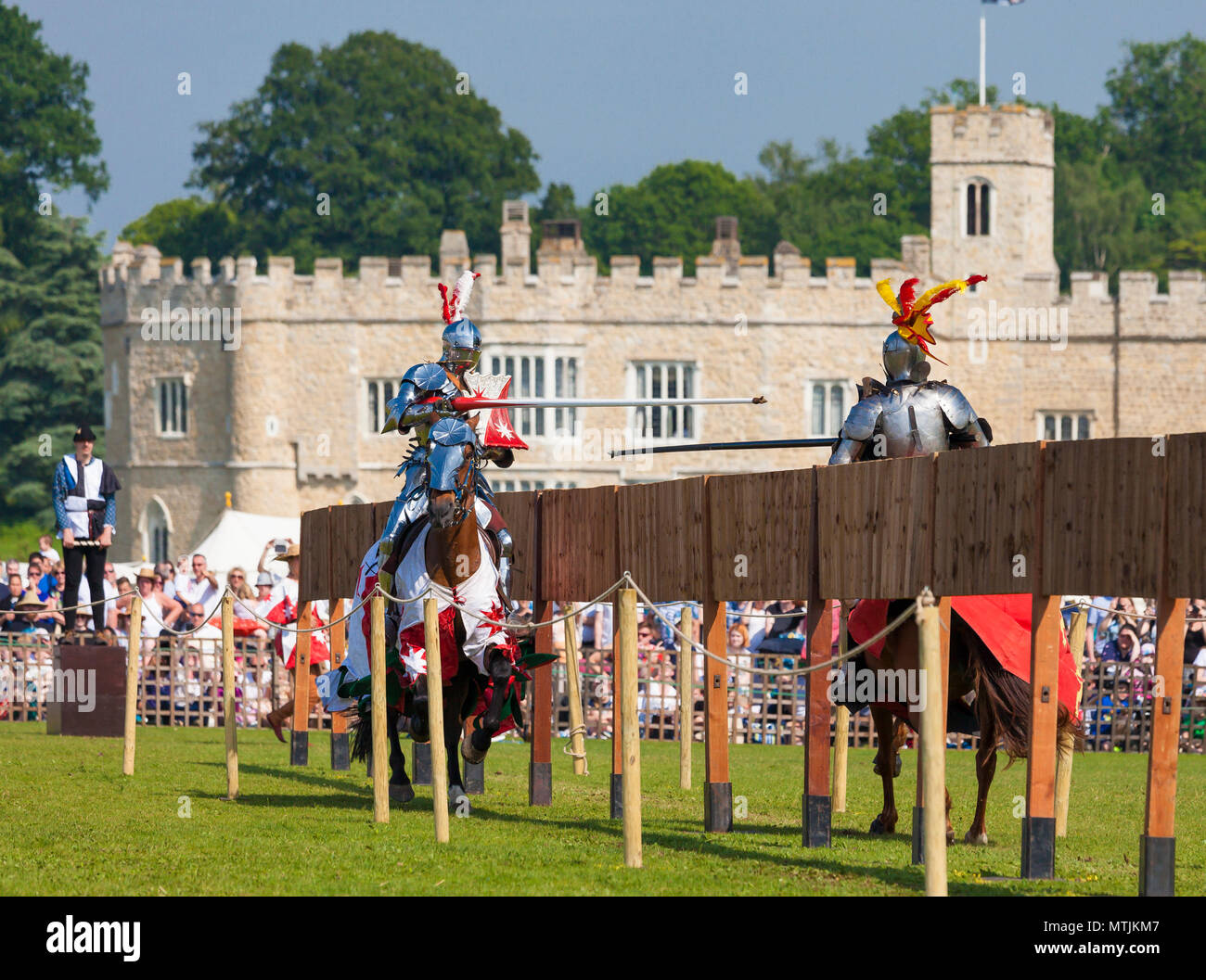 Medieval jousting tournament Leeds Castle Stock Photo - Alamy