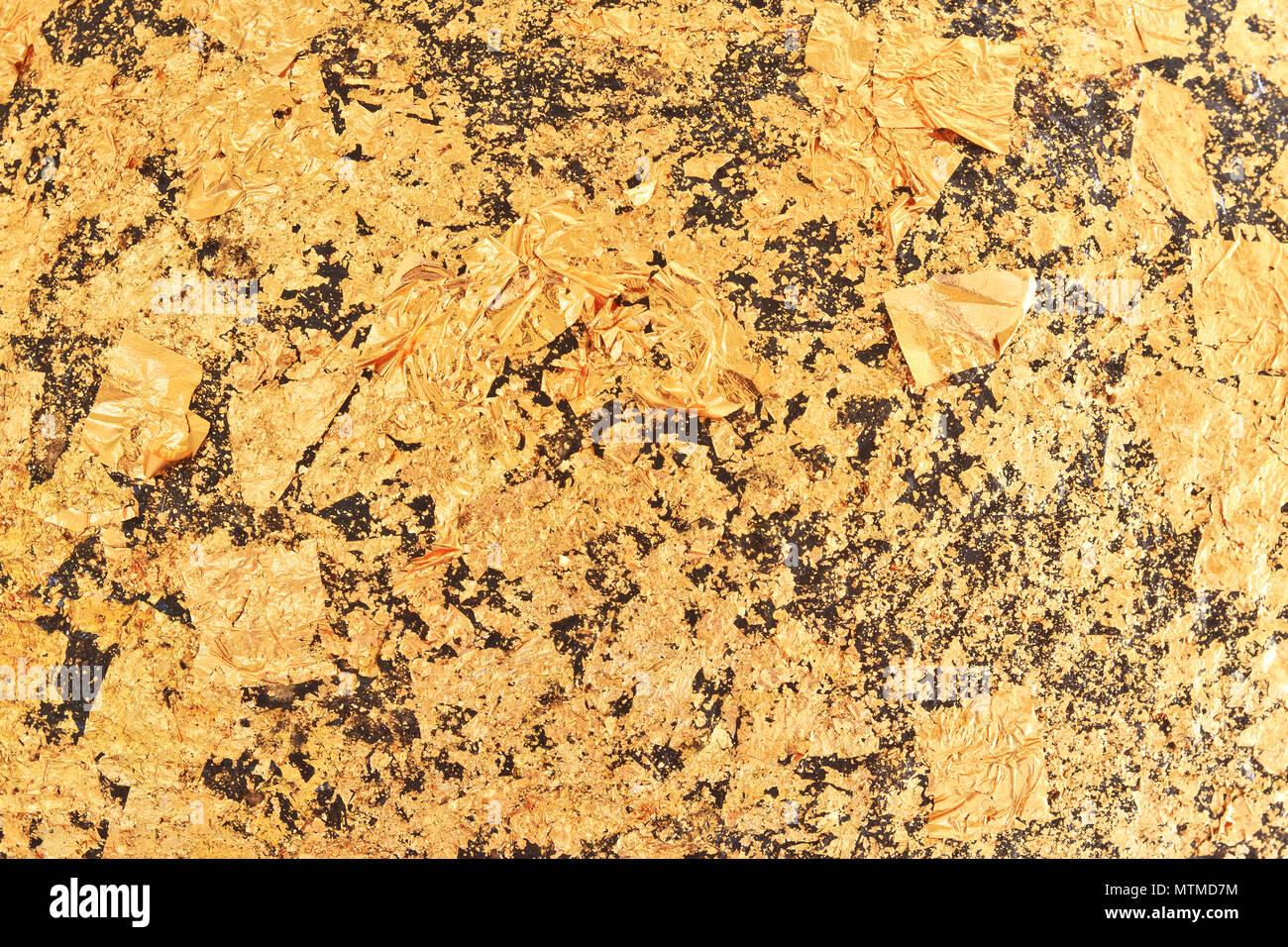 Gold foil texture hi-res stock photography and images - Alamy