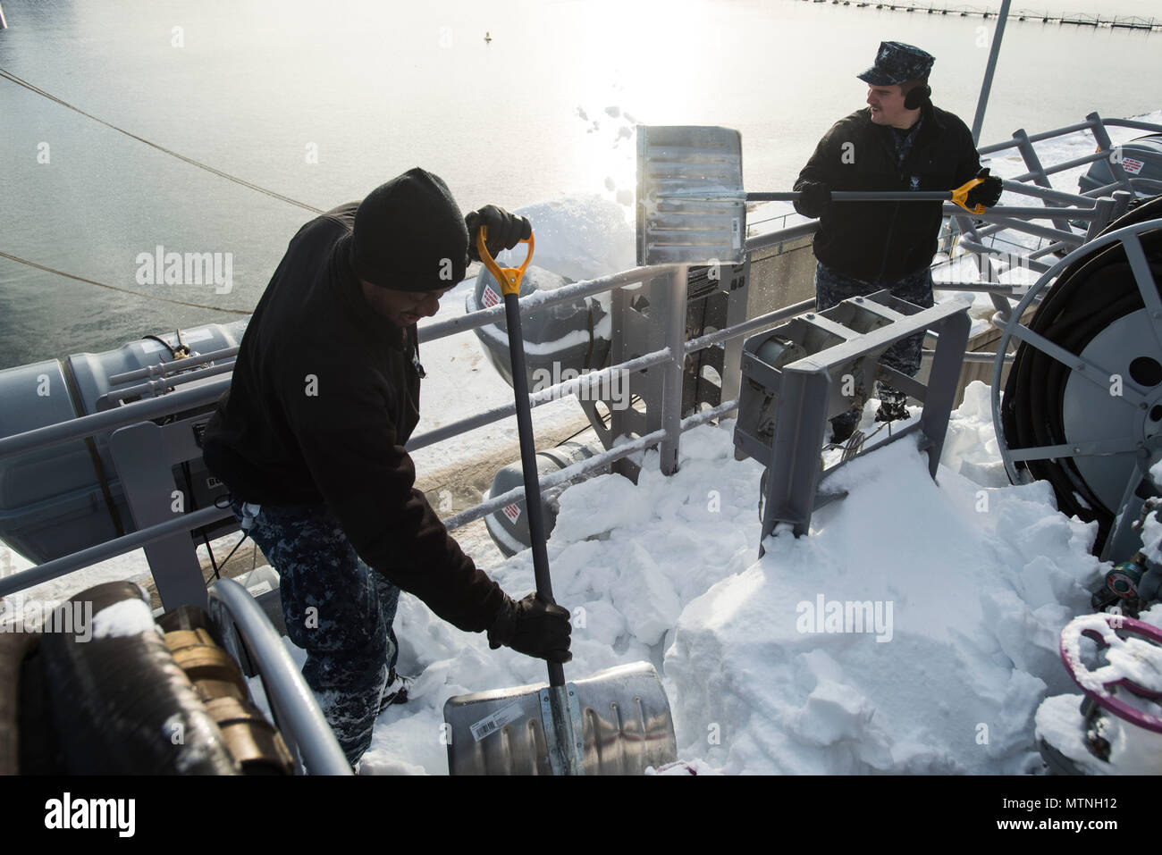 170109NUM082007 NORFOLK, Va. (Jan. 9, 2016) Aviation Boatswain's