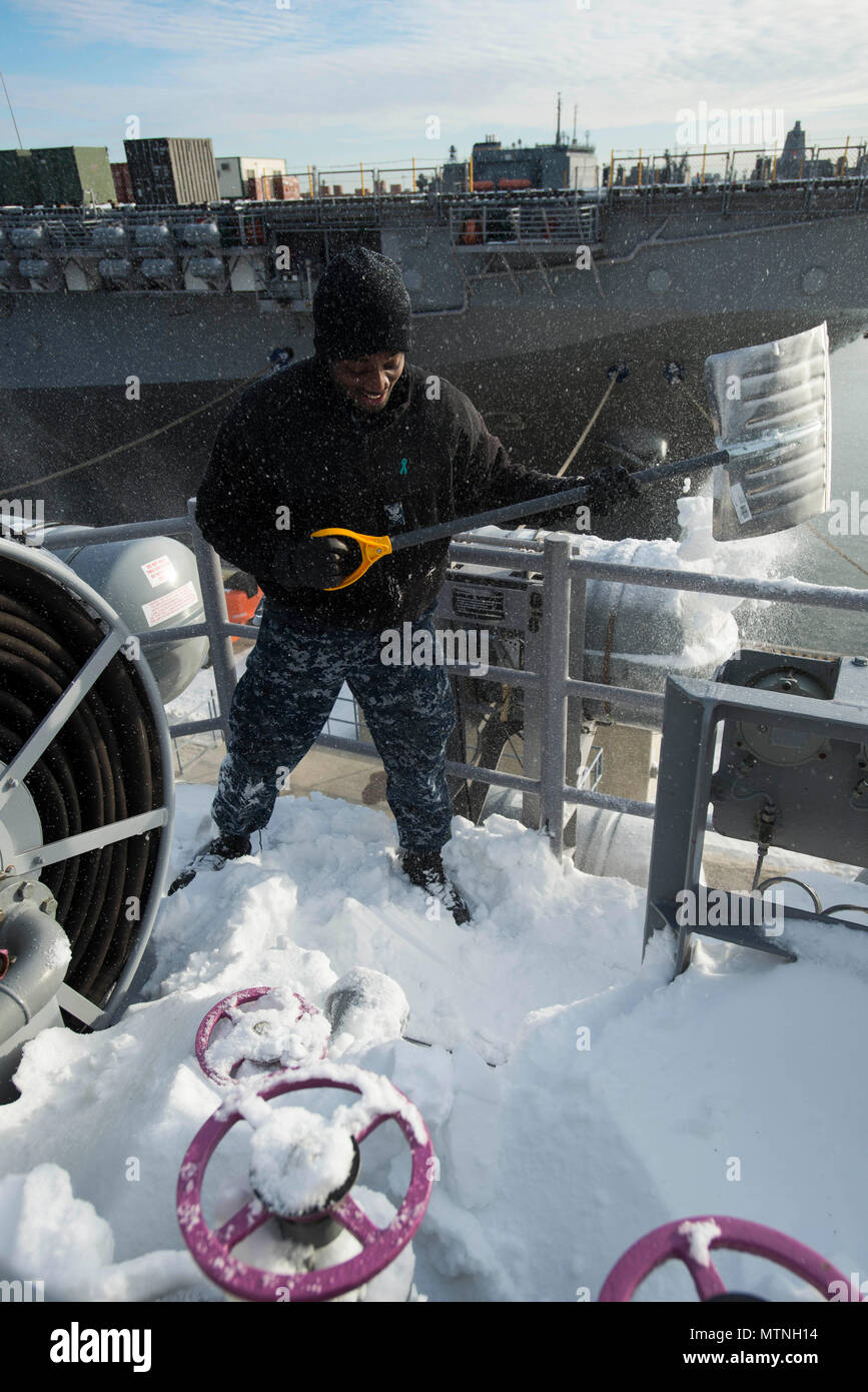 170109NUM082008 NORFOLK, Va. (Jan. 9, 2016) Aviation Boatswain's