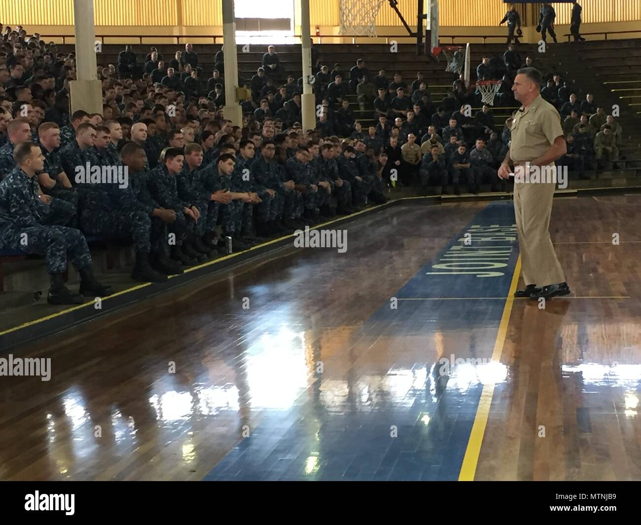 Pearl harbor sailor 2025 hires stock photography and images Alamy