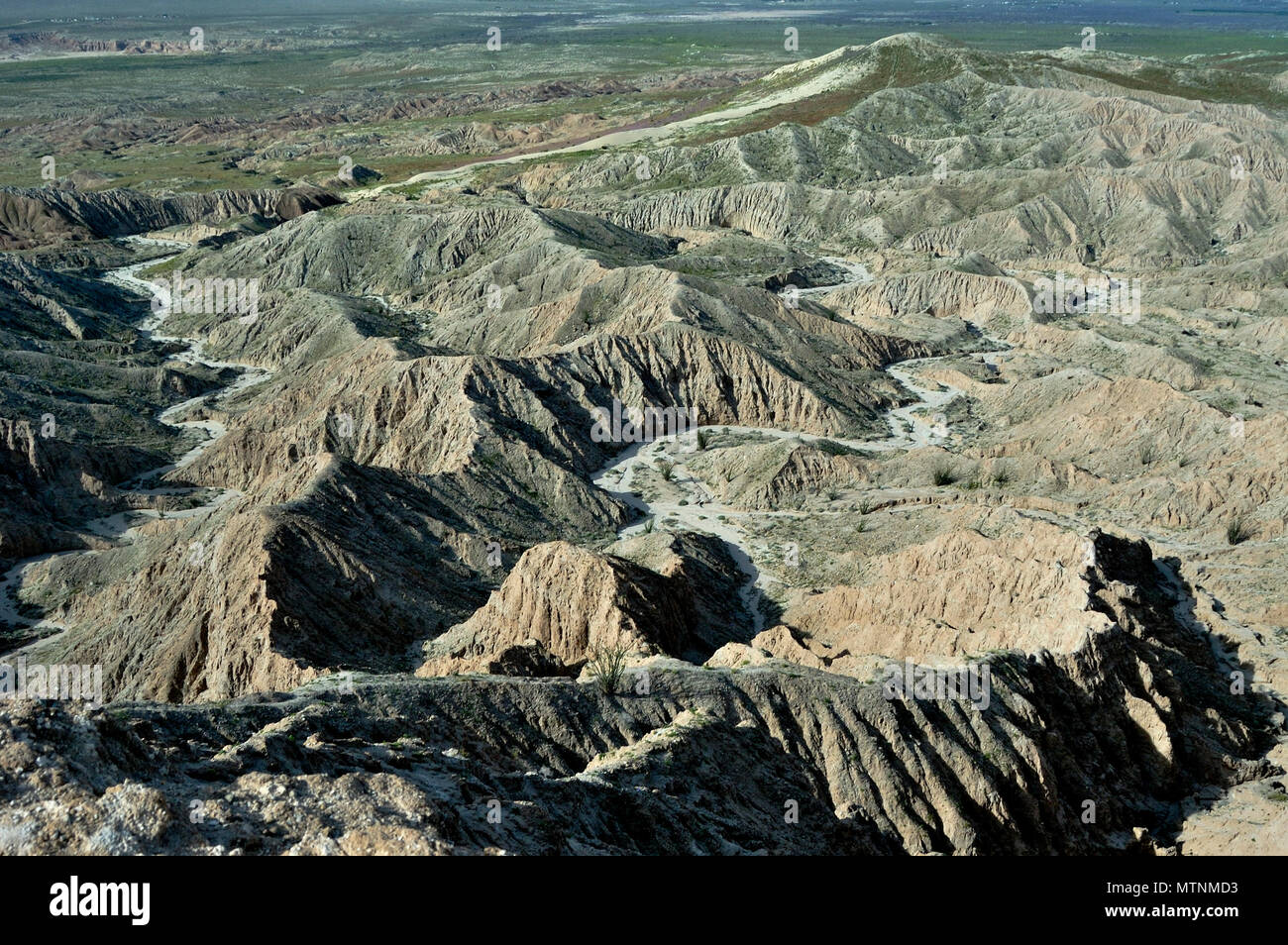 View from Font’s Point, Sedimentary rocks, 4-wheel drive trails ...