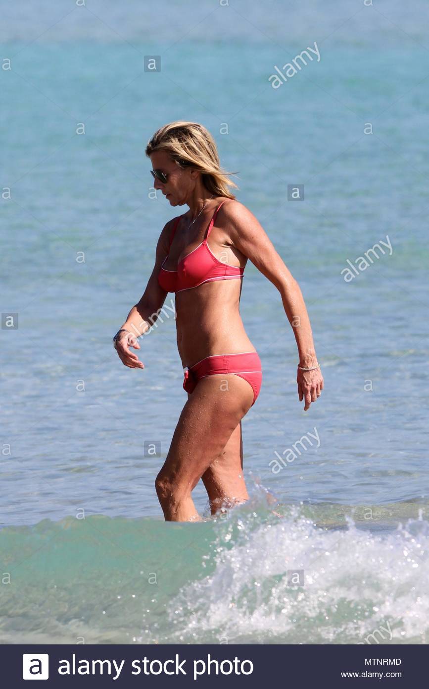 Ass Cleavage Claire Chazal naked photo 2017 Boobs Cleavage Claire Chazal naked photo 2017