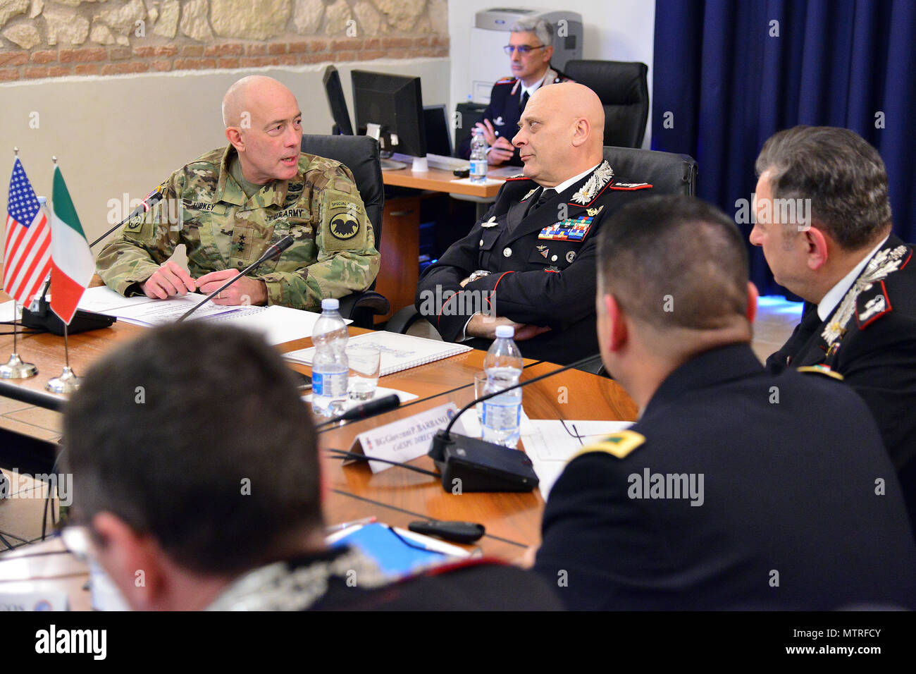 Lt. Gen. Charles D. Luckey (left), Commanding General U.S. Army Reserve Command, talk with Lt. Gen Vincenzo Coppola (right), Commanding General “Palidoro” Carabinieri Specialized and Mobile Units, during visit at Center of Excellence for Stability Police Units (CoESPU) Vicenza, Italy, January 20, 2017.(U.S. Army Photo by Visual Information Specialist Paolo Bovo/released) Stock Photo