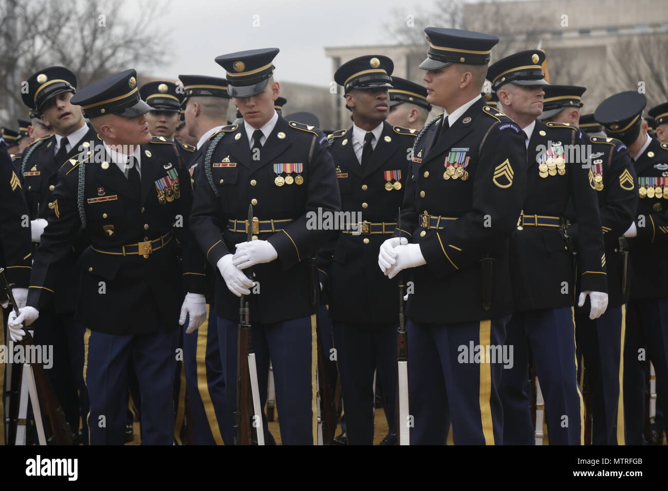 U.S. Army Honor Guard forms up to participate in the Inaugural parade ...