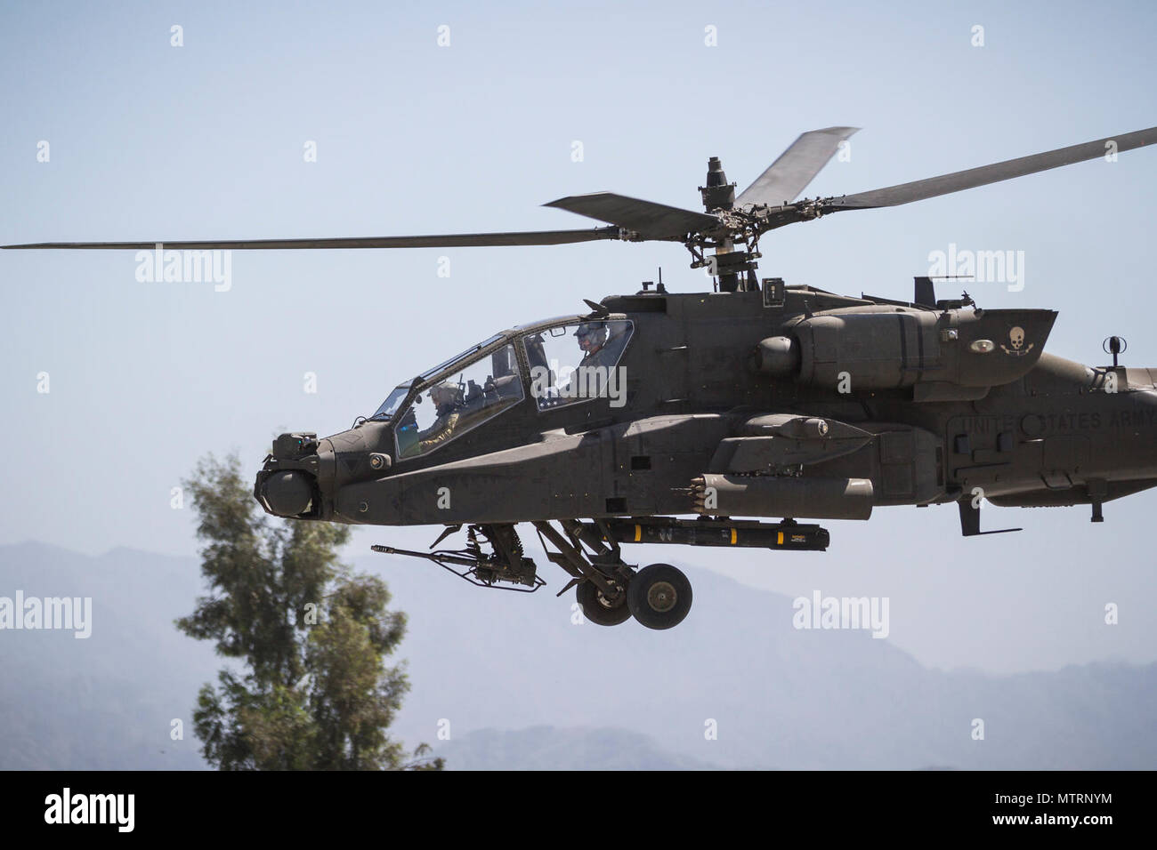 u-s-army-ah-64e-apache-helicopter-pilots-assigned-to-task-force