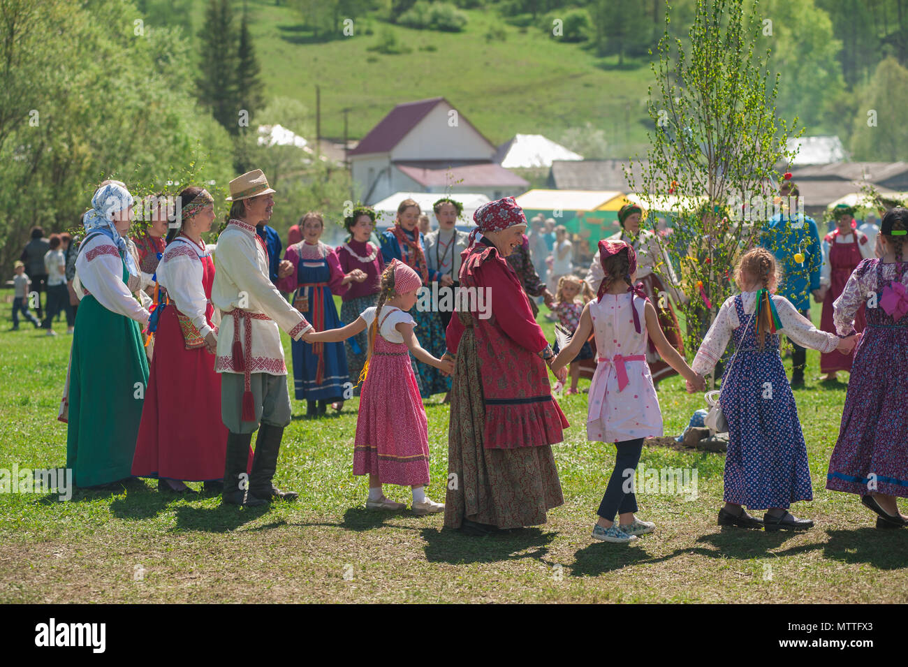 Ruist Ritual Ancient Russian rite: traditional dances Stock Photo - Alamy