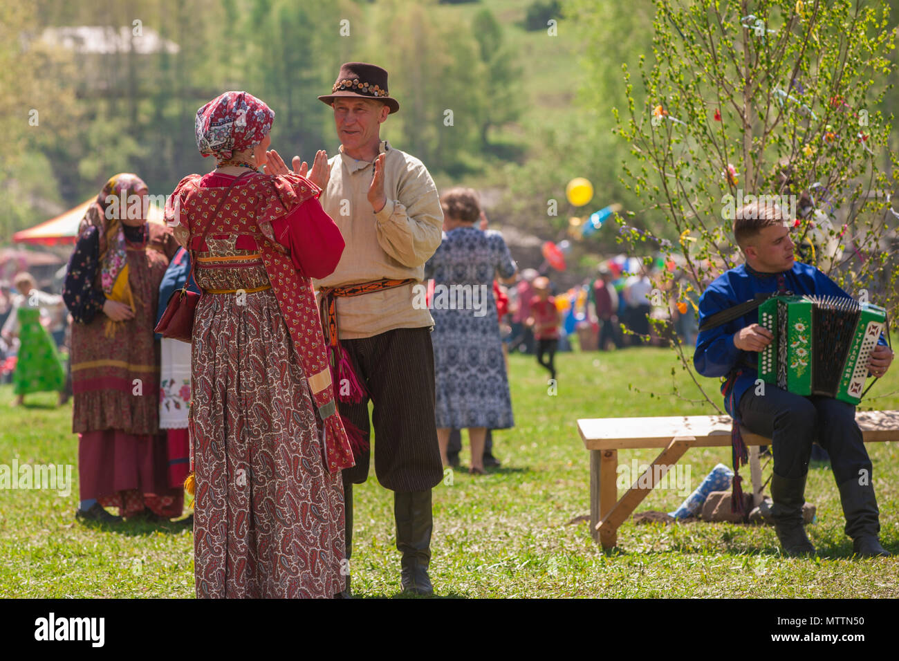 Ruist Ritual Ancient Russian rite: traditional dances Stock Photo - Alamy