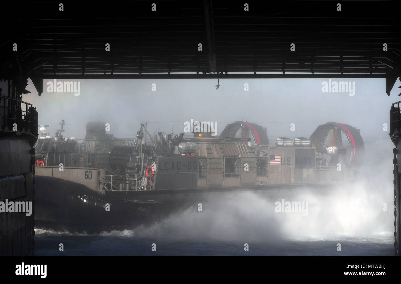 170127-N-ME988-634 ATLANTIC OCEAN (Jan. 27, 2017) Landing Craft Air ...