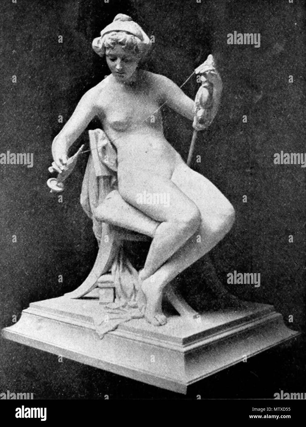 . English: The spinning girl . 16 March 2013, 14:09:45.   Paul Raphael Montford  (1868–1938)    Description British artist and sculptor  Date of birth/death 1 November 1868 15 January 1938  Location of birth/death London Melbourne  Work location Australia  Authority control  : Q775921 VIAF: 1193218 ULAN: 500124015 GND: 133121992 RKD: 354488 471 Paul Montford The spinning girl Stock Photo