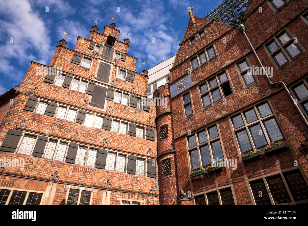 Haus des glockenspiels hires stock photography and images Alamy