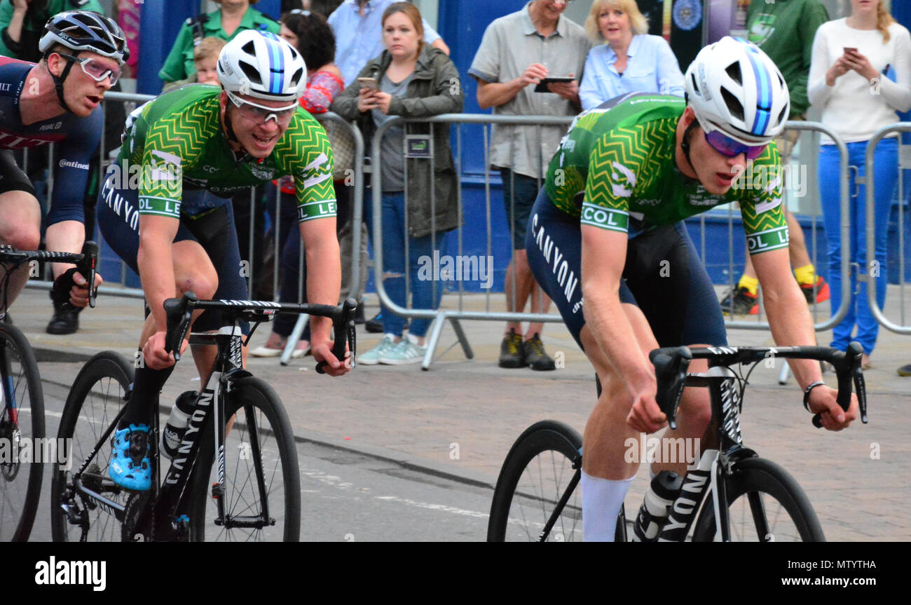Salisbury, Wiltshire, UK. 31st May 2018. 2018 OVO Energy Tour Series Grand Final.Ed Clancy, winner of the men's individual race, looking for a way past riders from the Canyon Eisberg team. Credit: JWO/Alamy Live News Stock Photo