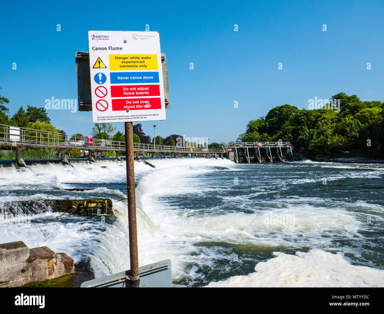 Boulters Weir at Boulters Lock, River Thames, Maidenhead, Berkshire