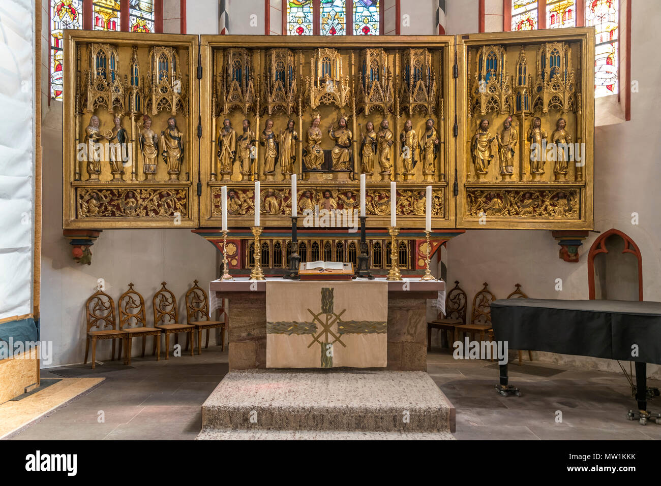Mary queen of heaven hi-res stock photography and images - Alamy