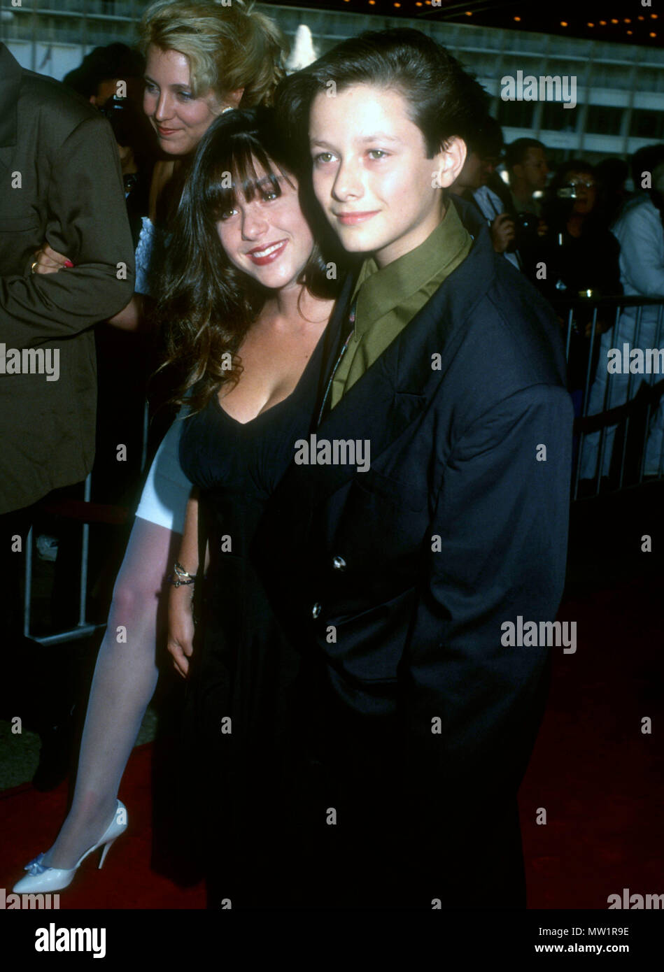 LOS ANGELES, CA JULY 1 (LR) Actress Soleil Moon Frye and actor