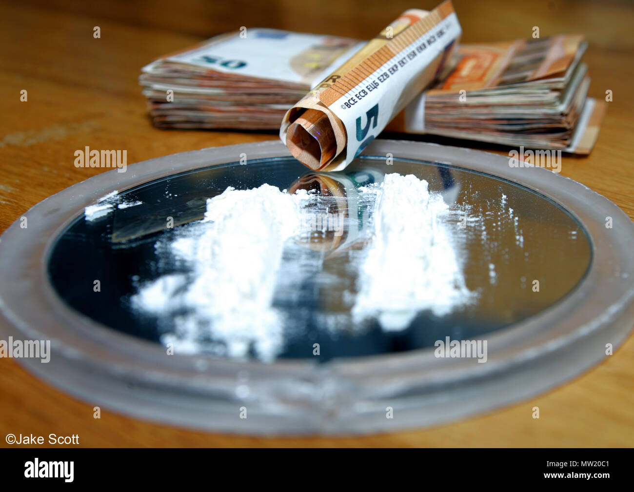 Peddling drugs hires stock photography and images Alamy