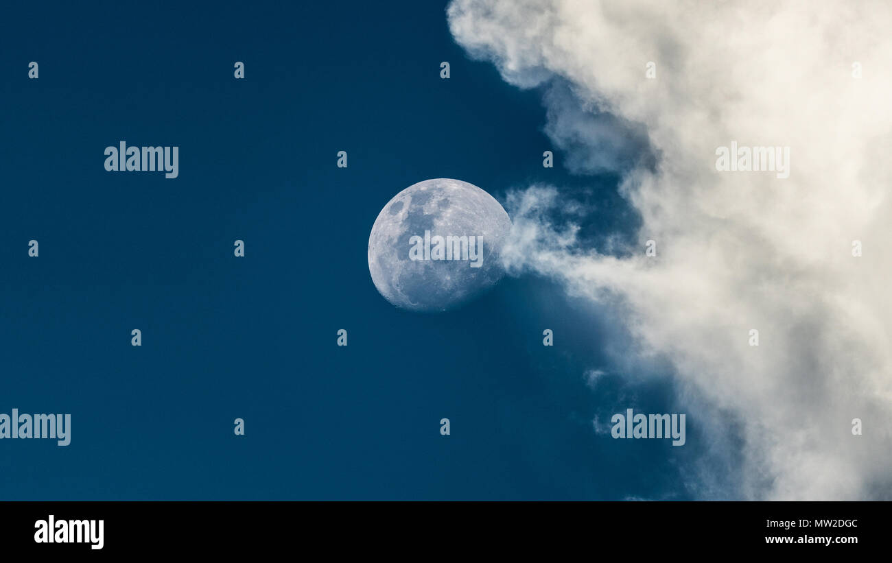 Big white moon hi-res stock photography and images - Alamy