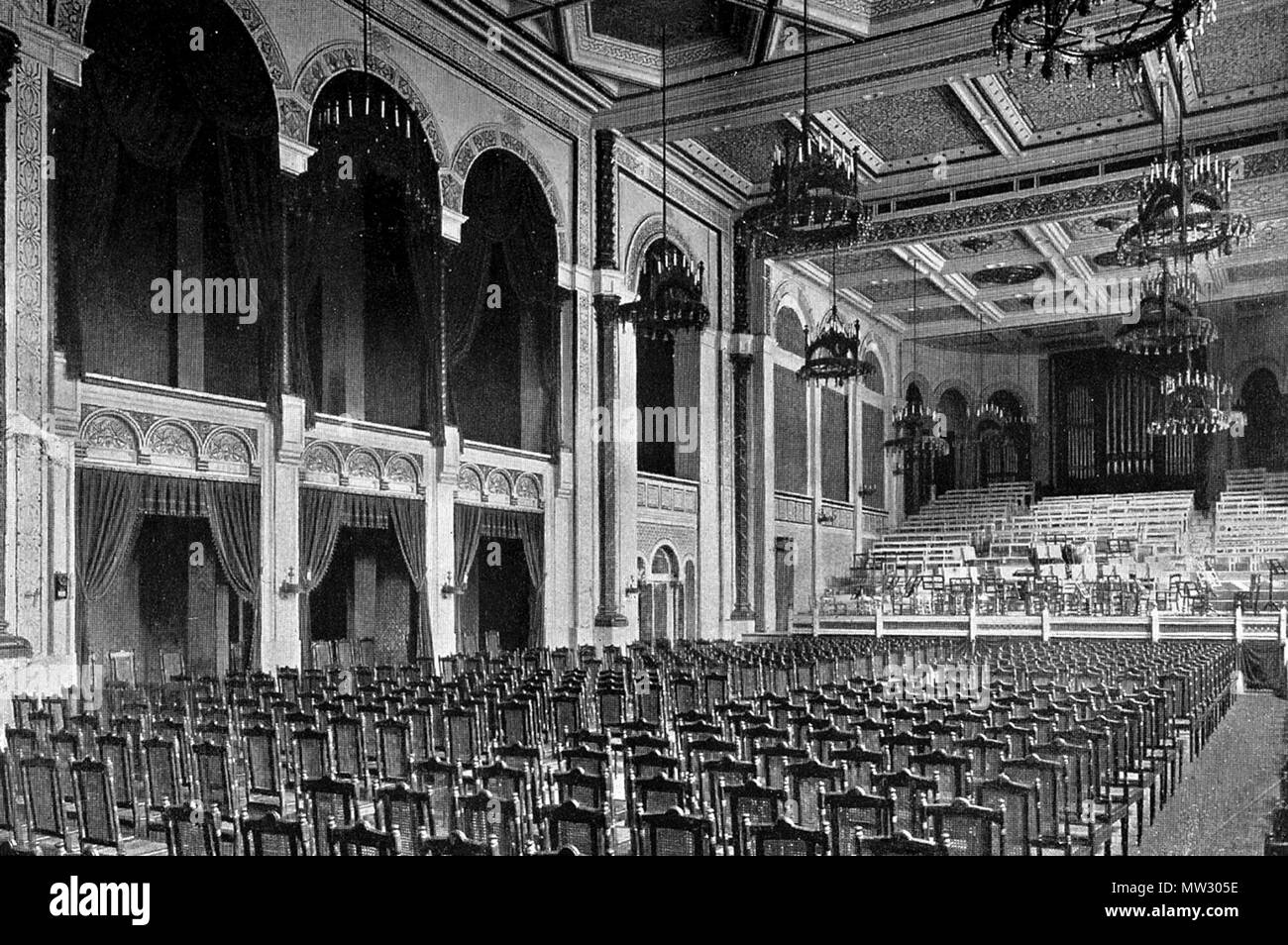 . Deutsch: Großer Konzertsaal im Alten Kurhaus Aachen, im Zweiten Weltkrieg zerstört . 11 August 2009. Unknown 255 Grosser Konzertsaal Kurhaus Aachen Stock Photo