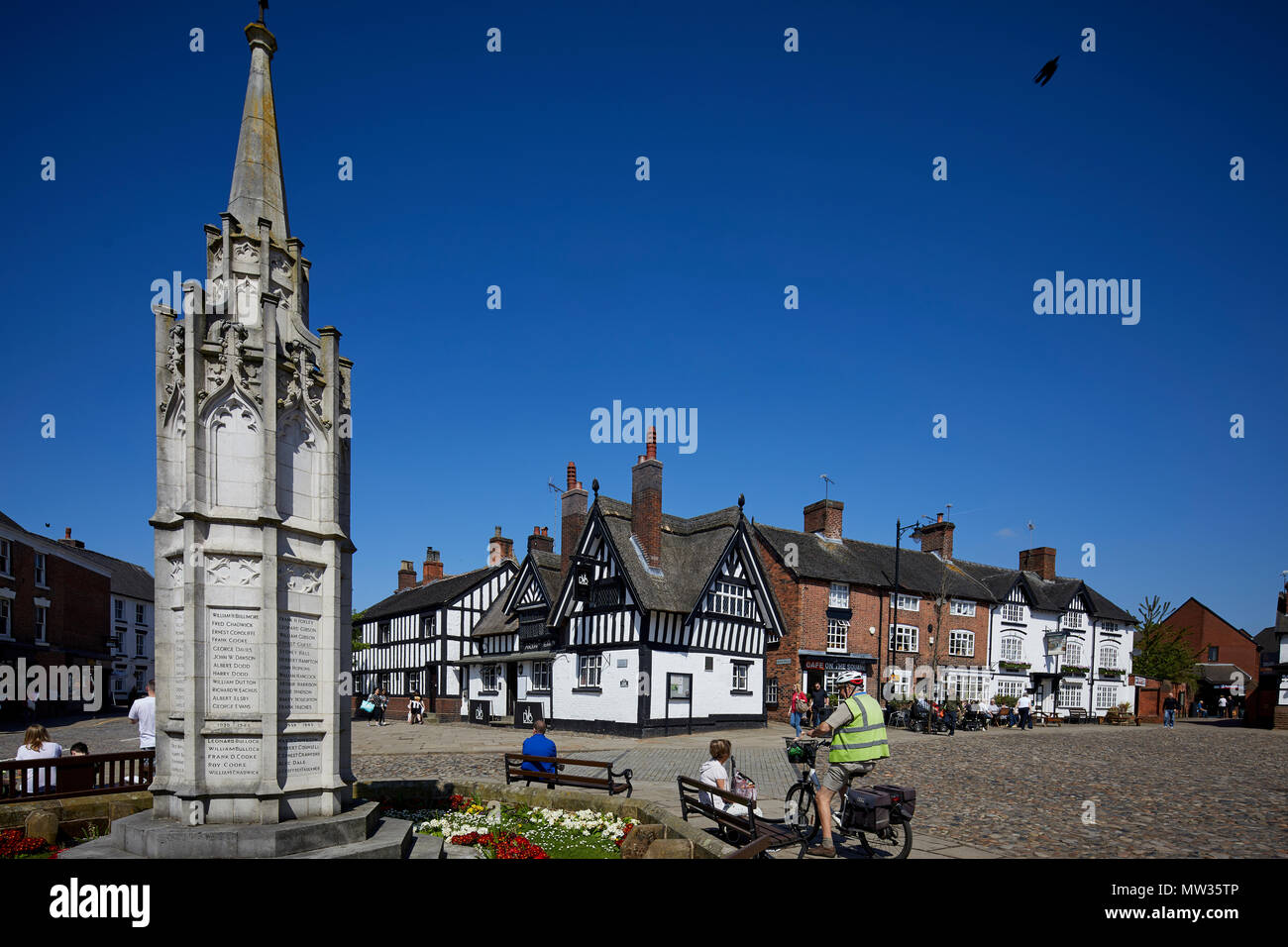 Anglo saxon building hi-res stock photography and images - Alamy