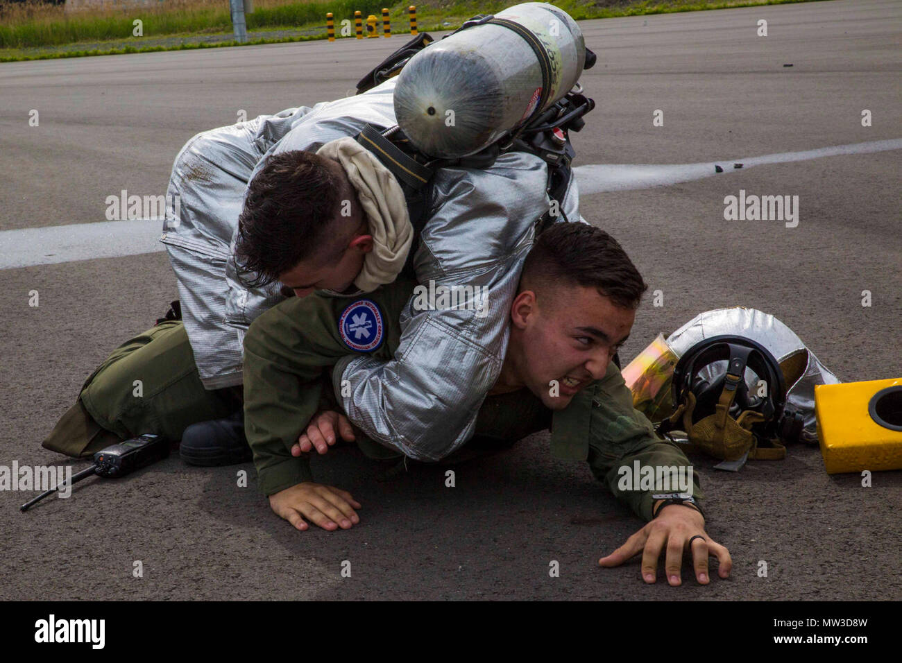 Aircraft rescue firefighter arff hires stock photography and images