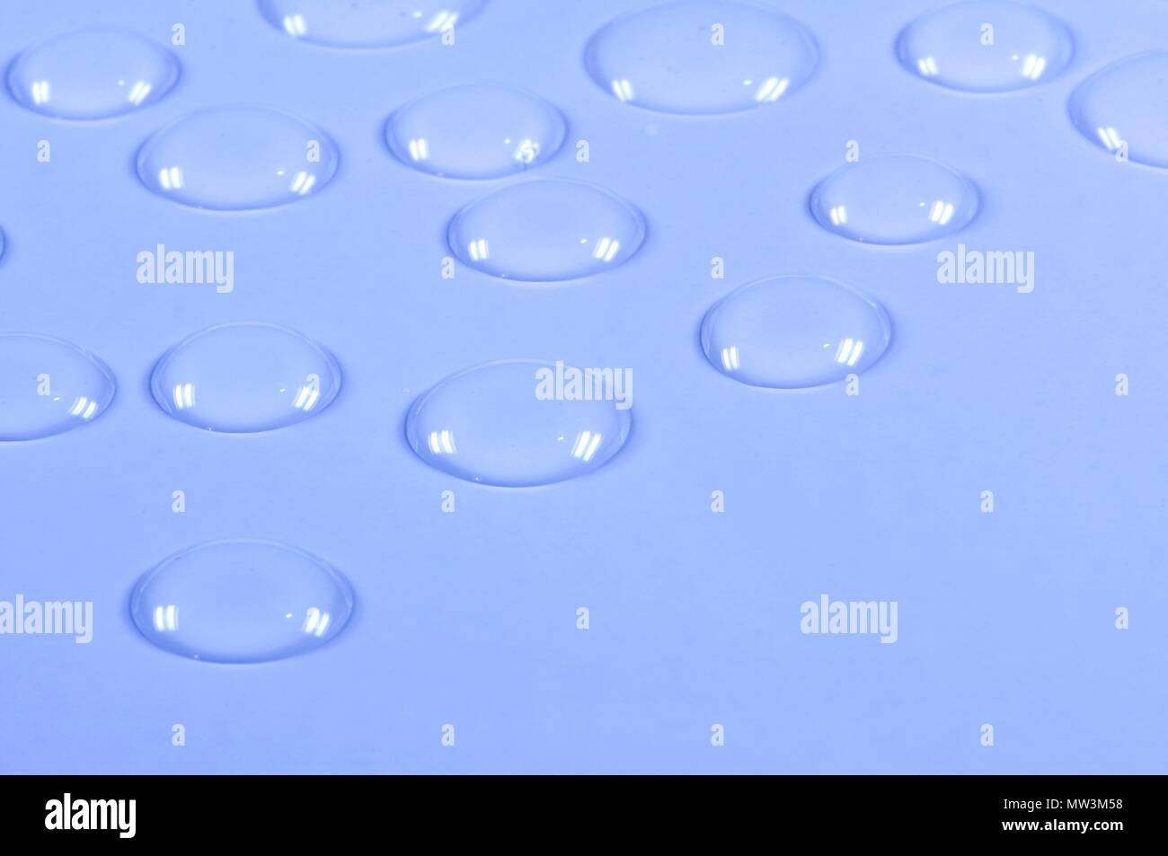 Transparent water drops hi-res stock photography and images - Alamy