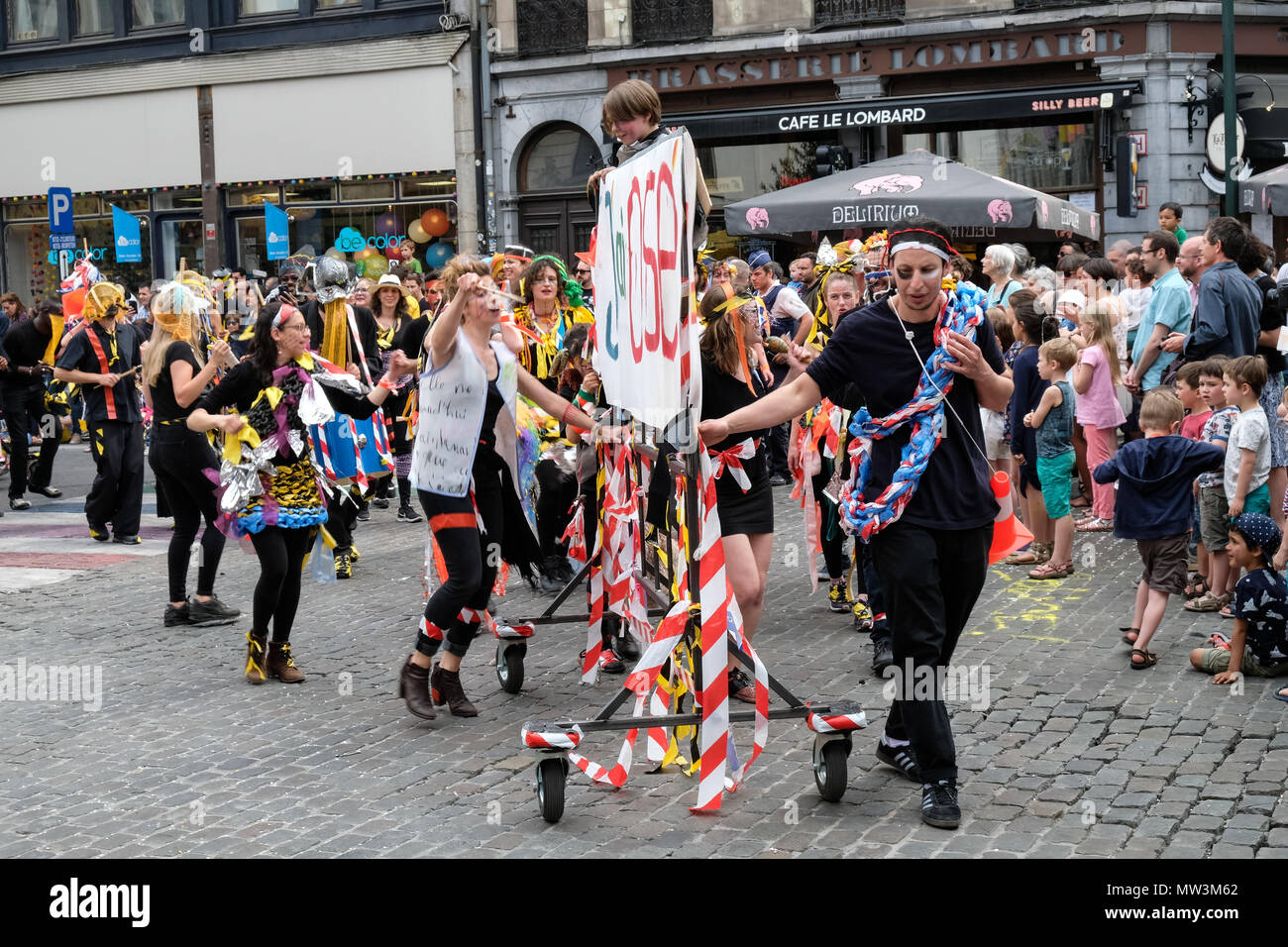 Humour through the ages hi-res stock photography and images - Alamy