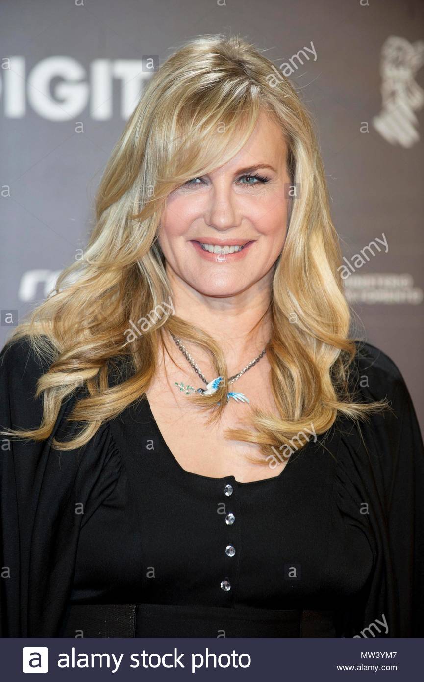 Is a cute Celebrites Daryl Hannah naked photo 2017 Is a cute Celebrites Daryl Hannah naked photo 2017
