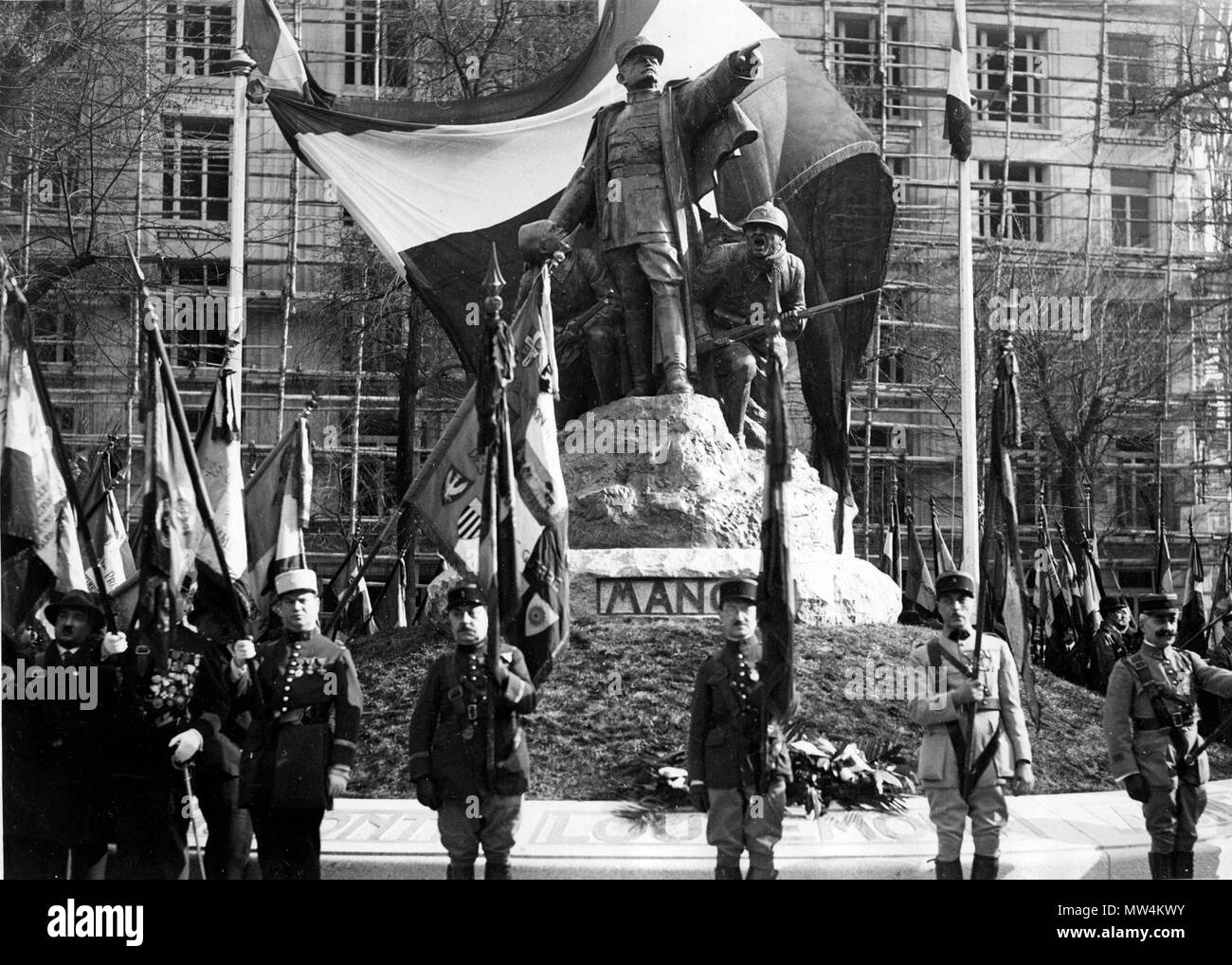 . Français : photographie . 19 March 1932. Louis Meurisse 295 Inauguration du Monument Mangin Stock Photo