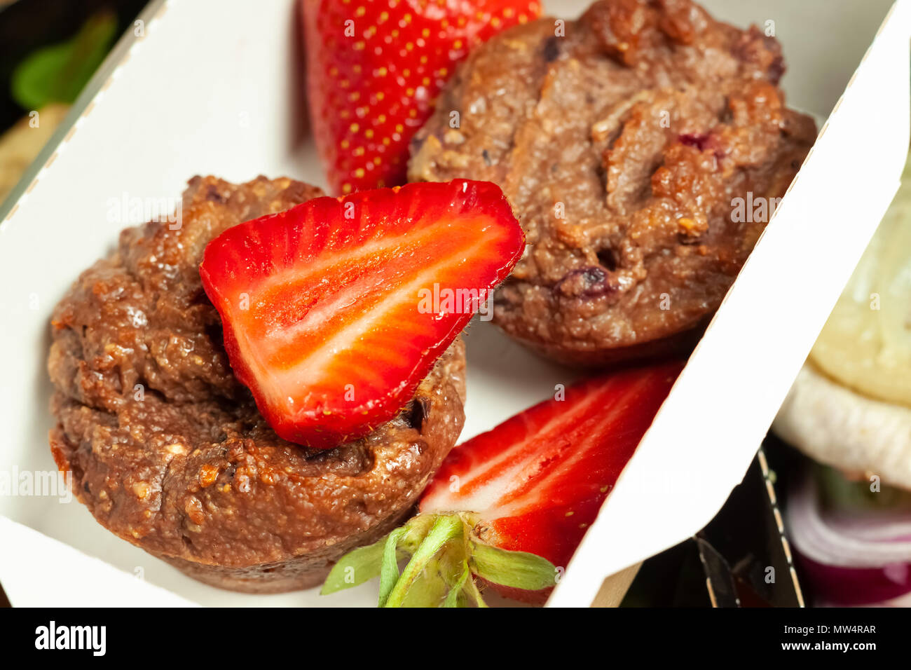 Non Carbohydrate Cottage Cheese Cupcakes With Fresh Strawberries