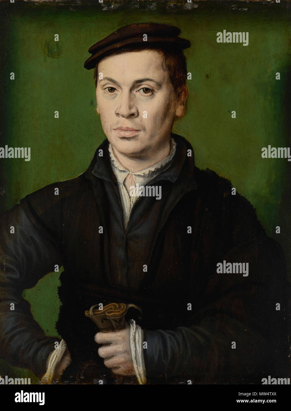 143 CORNEILLE de LYON - Homme au béret noir tenant une paire de gants Stock Photo
