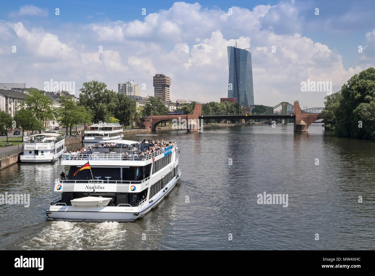 Tourists On An Open Top River Cuise Boat With The European Central Bank In The Background River Main Frankfurt Am Main Hesse Darmstadt Germany Stock Photo Alamy