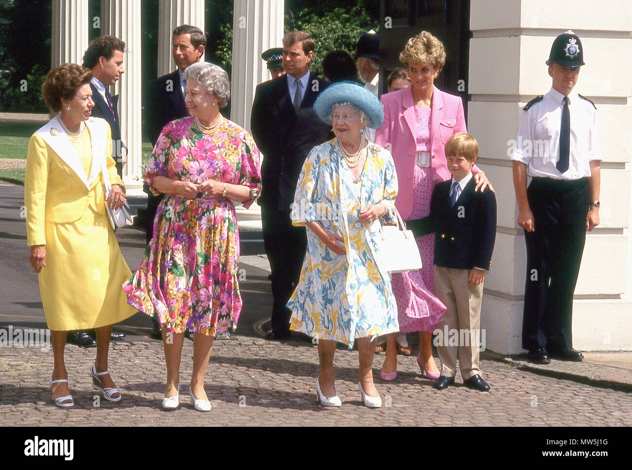 The British Royal Family gathered at Clarence House to celebrate the 92nd birthday of the Queen Mother, London. UK  04 August 1992 Stock Photo