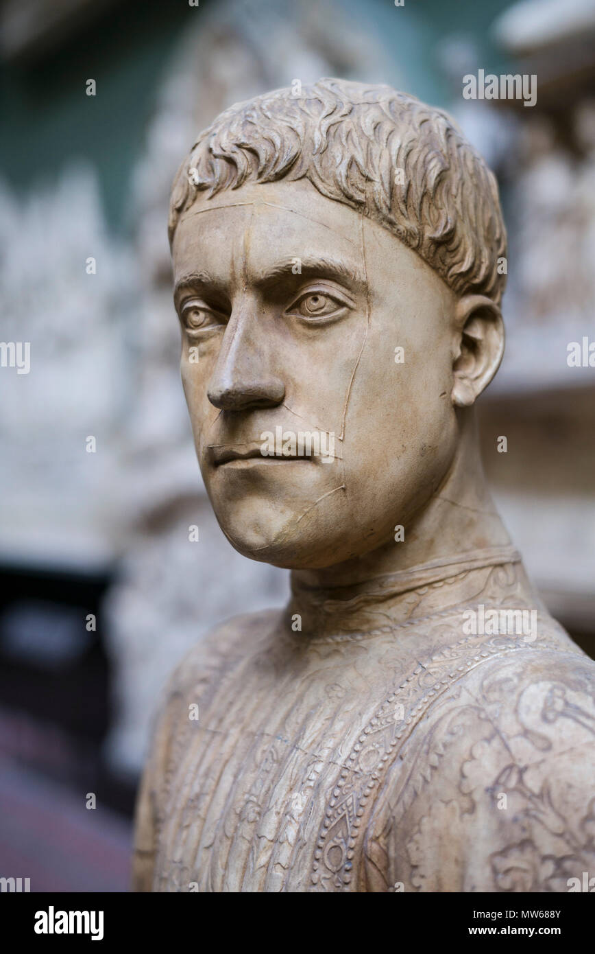 London. England. Portrait bust of Piero di Cosimo de'Medici (1416-1469), V&A Victoria and Albert Museum. The Weston Cast Court (Gallery 46b).  Cast of Stock Photo