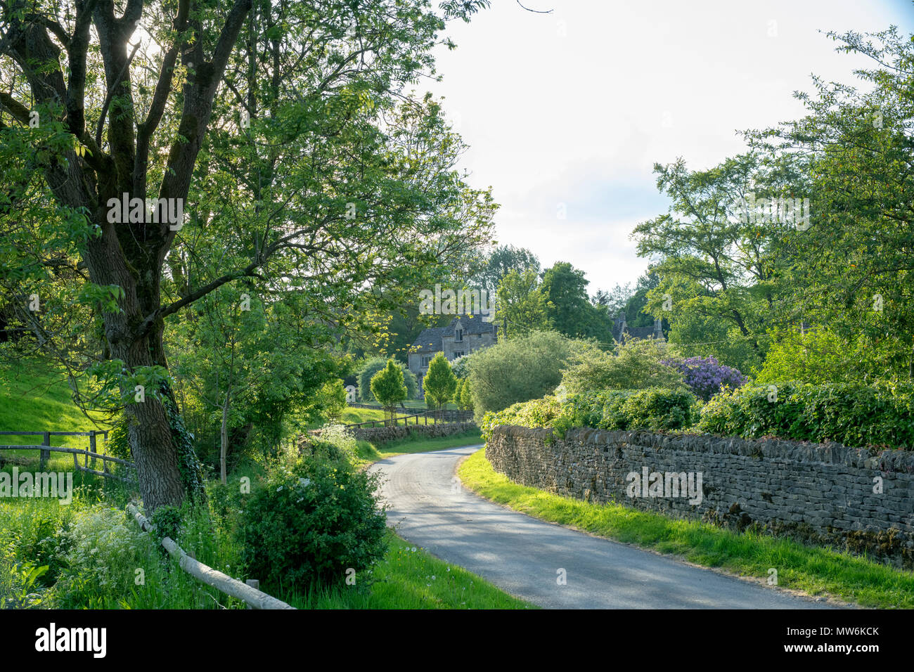English village spring springtime hi-res stock photography and images ...