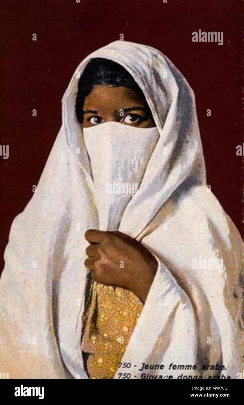 Français : 750 - Jeune femme arabe. Italiano: 750 - Giovane donna araba.  English: 750 - Young Arab woman. 1910s?. Lehnert & Landrock 18 750 - Jeune femme  arabe Stock Photo - Alamy