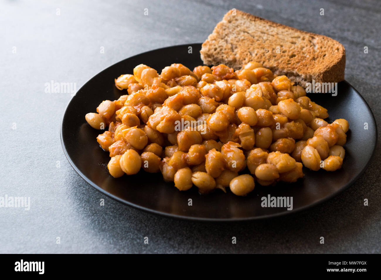 Turkish Cayeli Baked Beans with Bread and Water / Kuru Fasulye