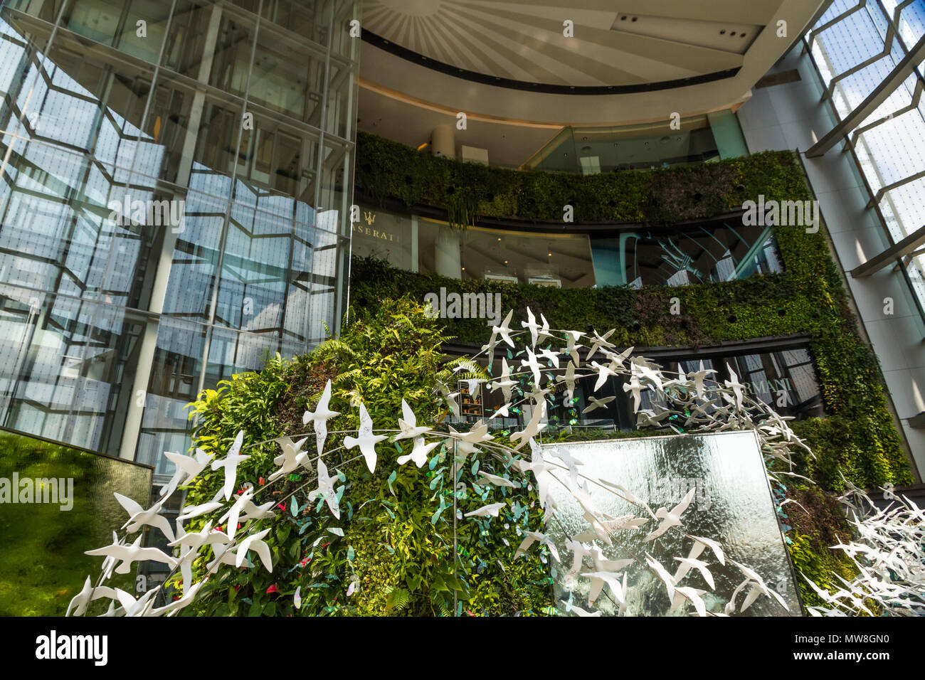 Bangkok, Thailand - Shopping mall Siam Paragon interior Stock Photo - Alamy