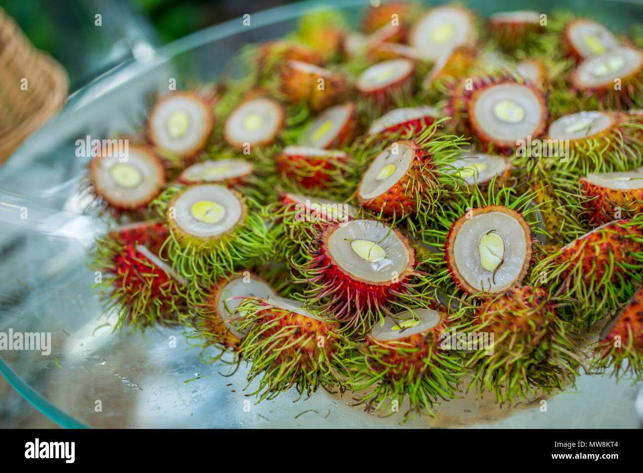 Fresh rambutan fruit bunch hi-res stock photography and images - Alamy
