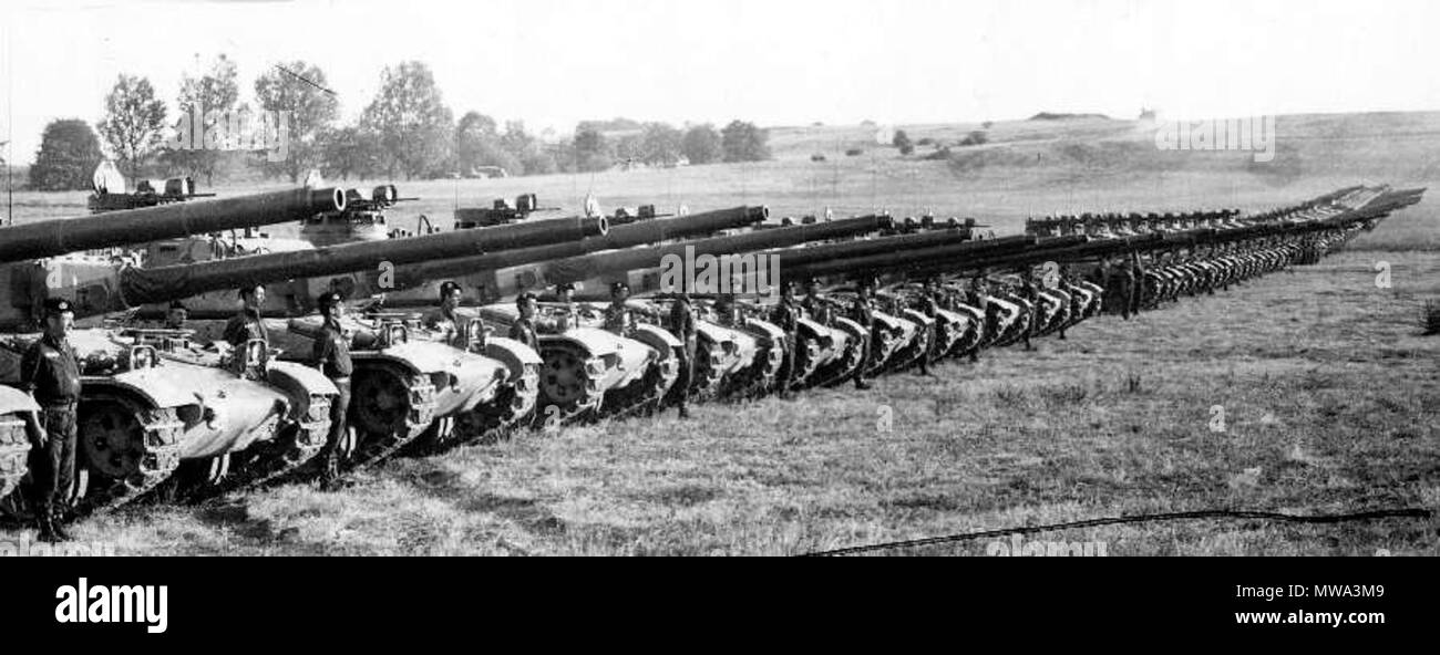 . Français : Alignement de chars AMX-30 de l'armée de terre française. 18 June 2016. Oeuvre personnel. 125 Chars AMX-30 francais Stock Photo