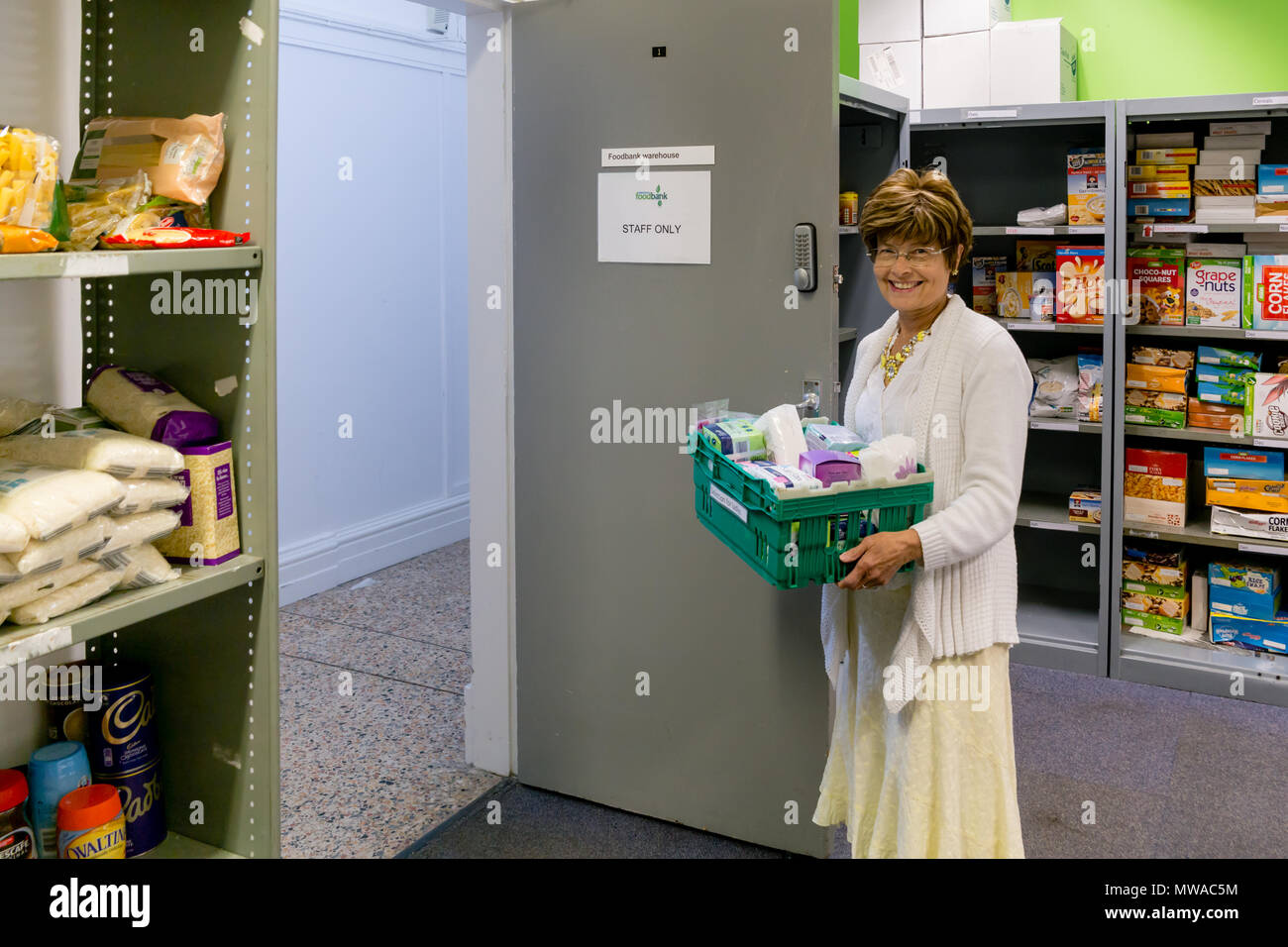 Uk food poverty hi-res stock photography and images - Alamy