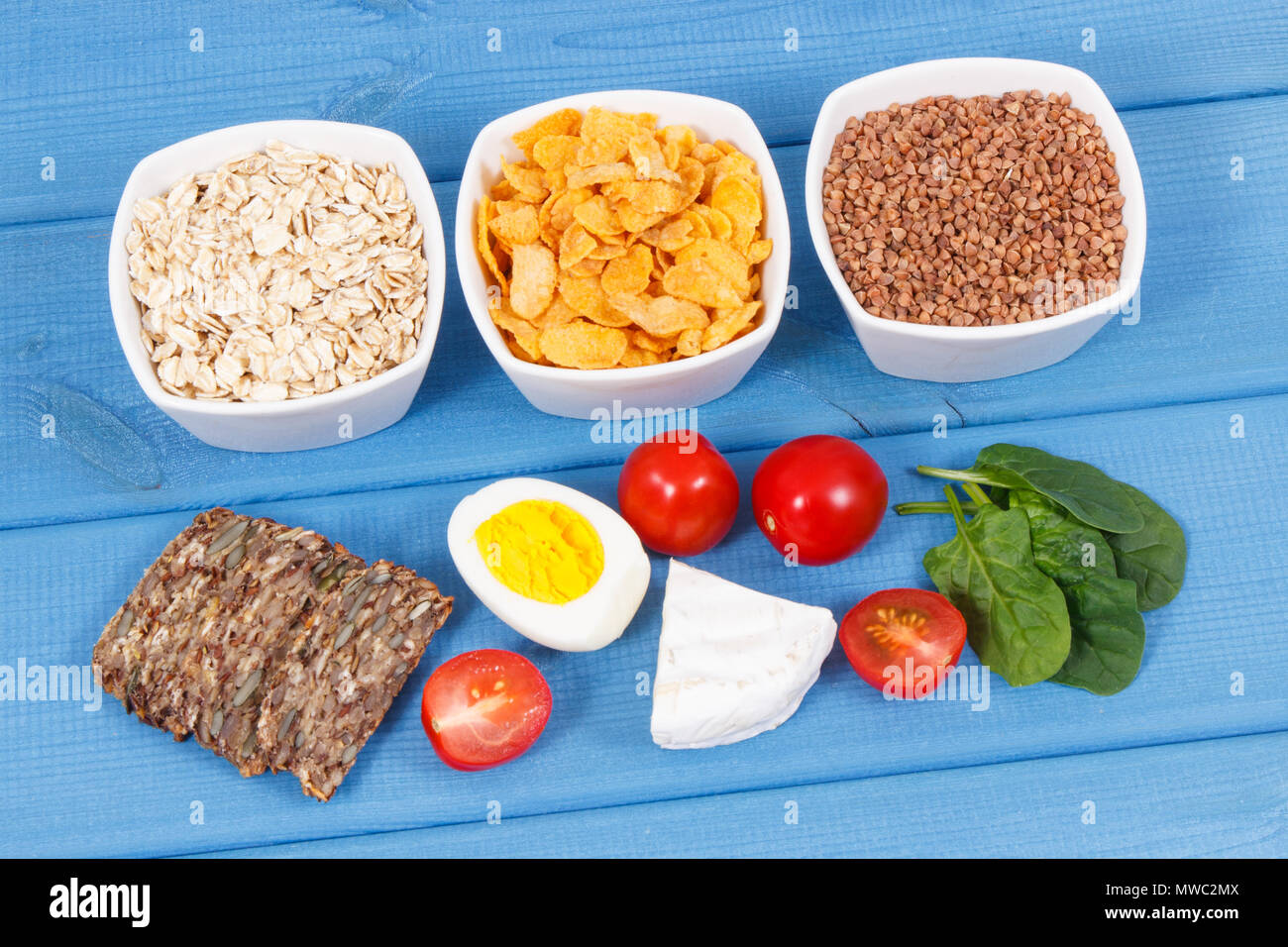 Ingredients containing vitamin B2 and dietary fiber, natural sources of