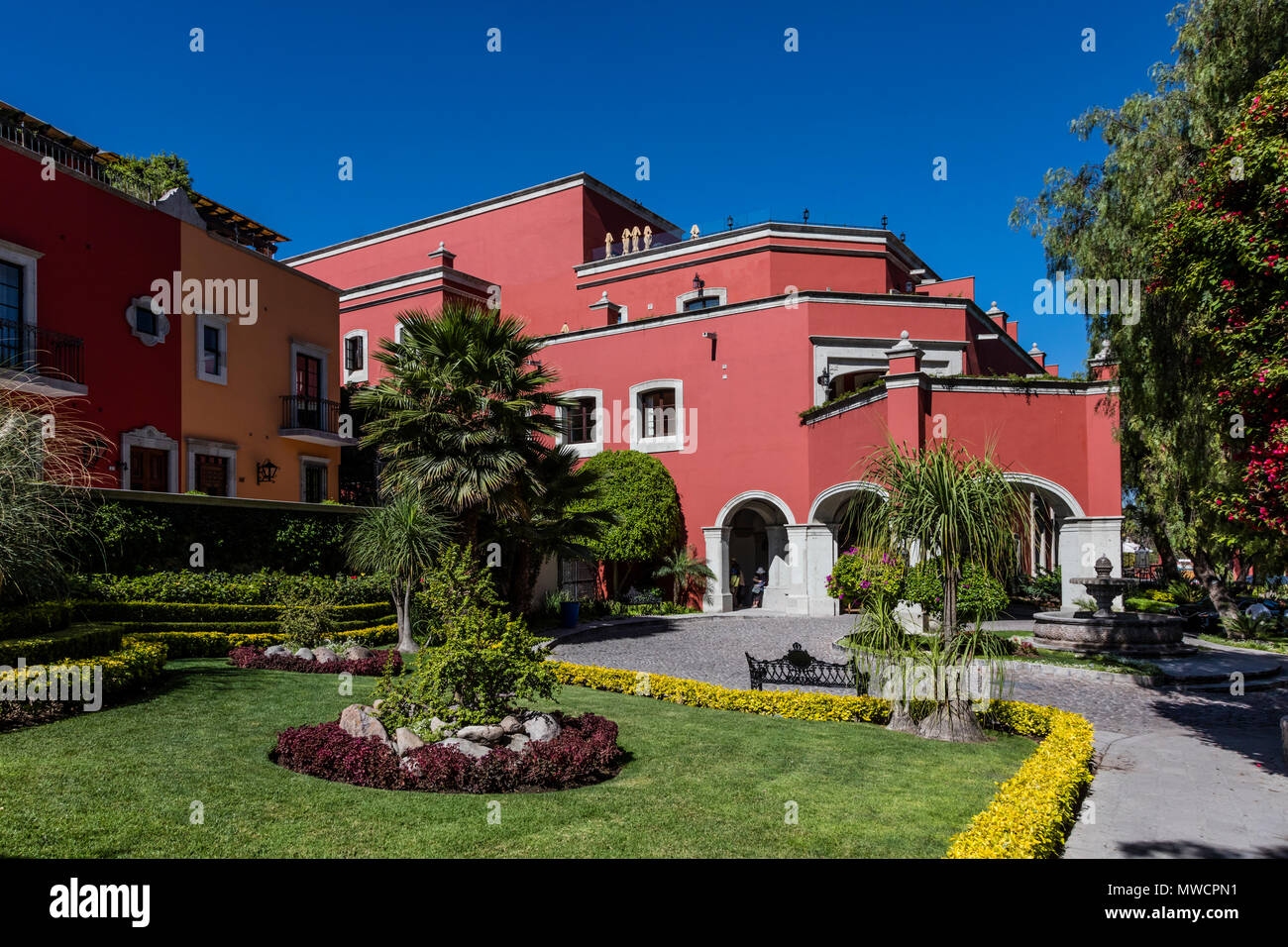 The front entrance to the ROSEWOOD HOTEL - SAN MIGUEL DE ALLENDE, MEXICO Stock Photo
