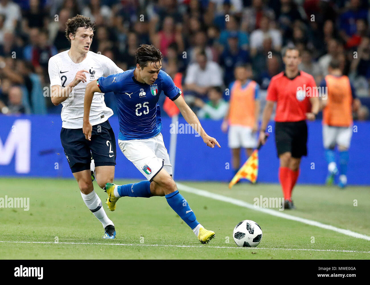 Nice, France. 1st June, 2018. Benjamin Pavard (L) of France competes ...
